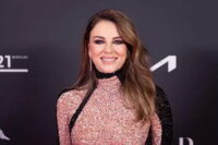 Elizabeth Hurley sexy